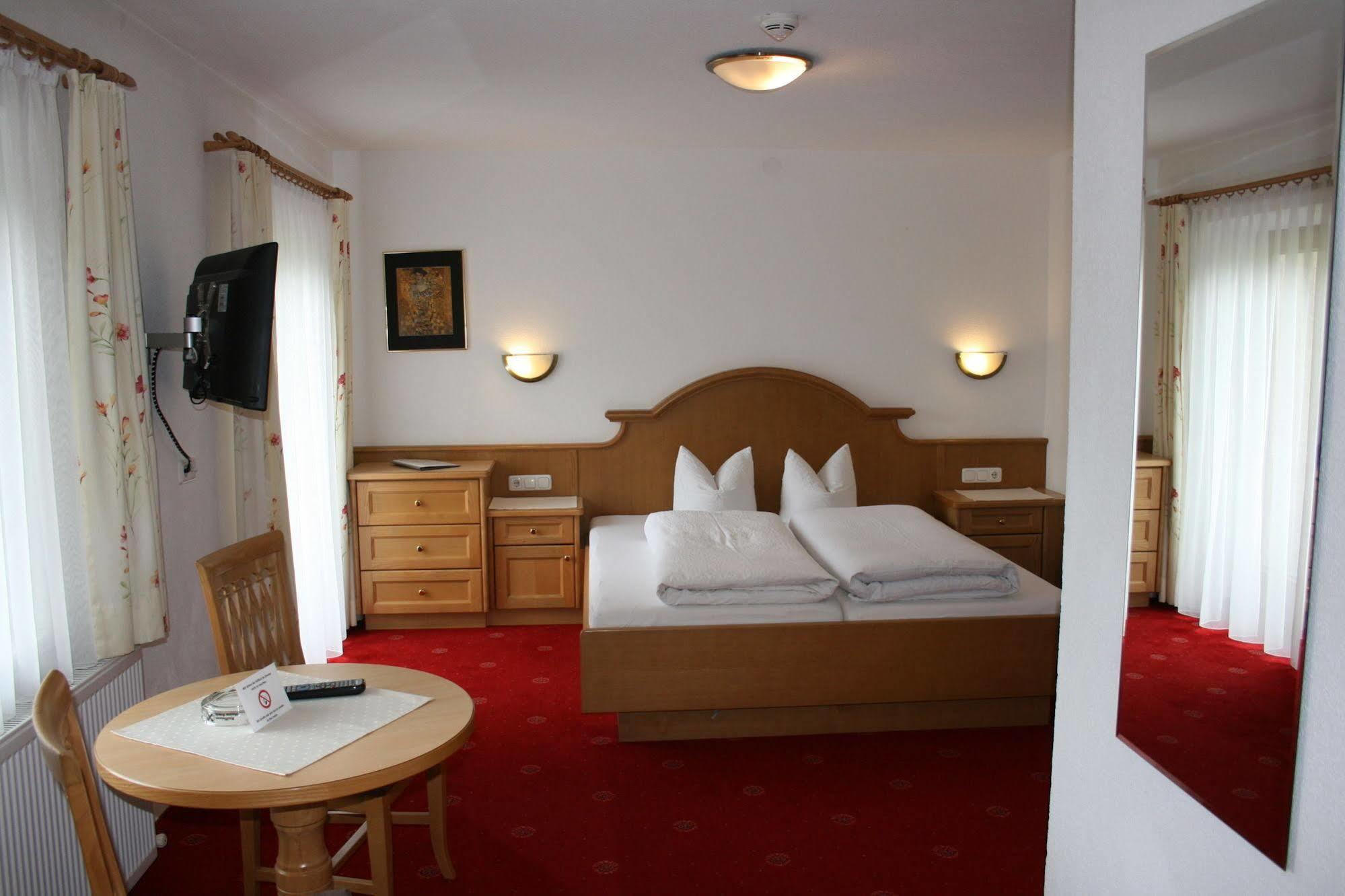 Pension Birkenhof Mayrhofen Dış mekan fotoğraf